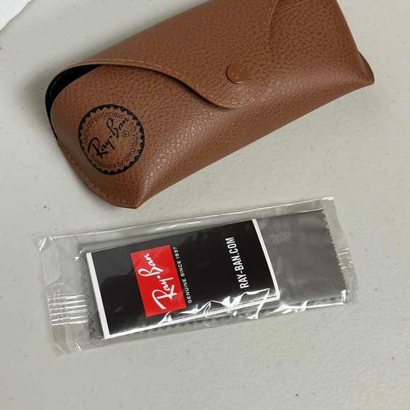 Ray-Ban sunglasses case - Picture 7 of 10